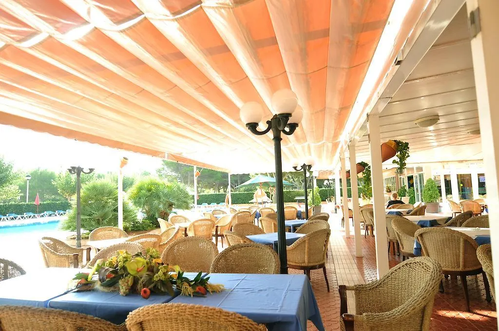 Apartamentos Maribel Cala Blanca  España
