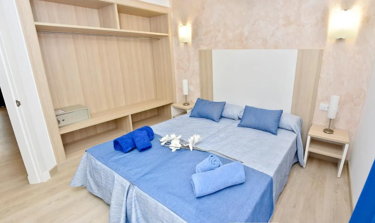 Apartamentos Maribel Cala Blanca  Villa Cala Blanca (Menorca)