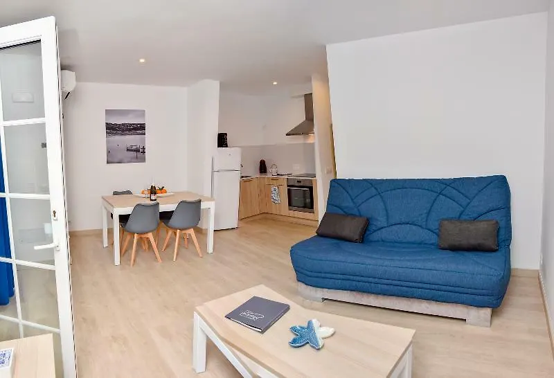 Apartamentos Maribel Cala Blanca  Cala Blanca (Menorca)